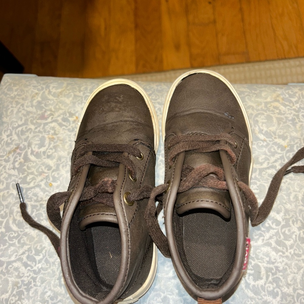 Brown Casual Sneakers